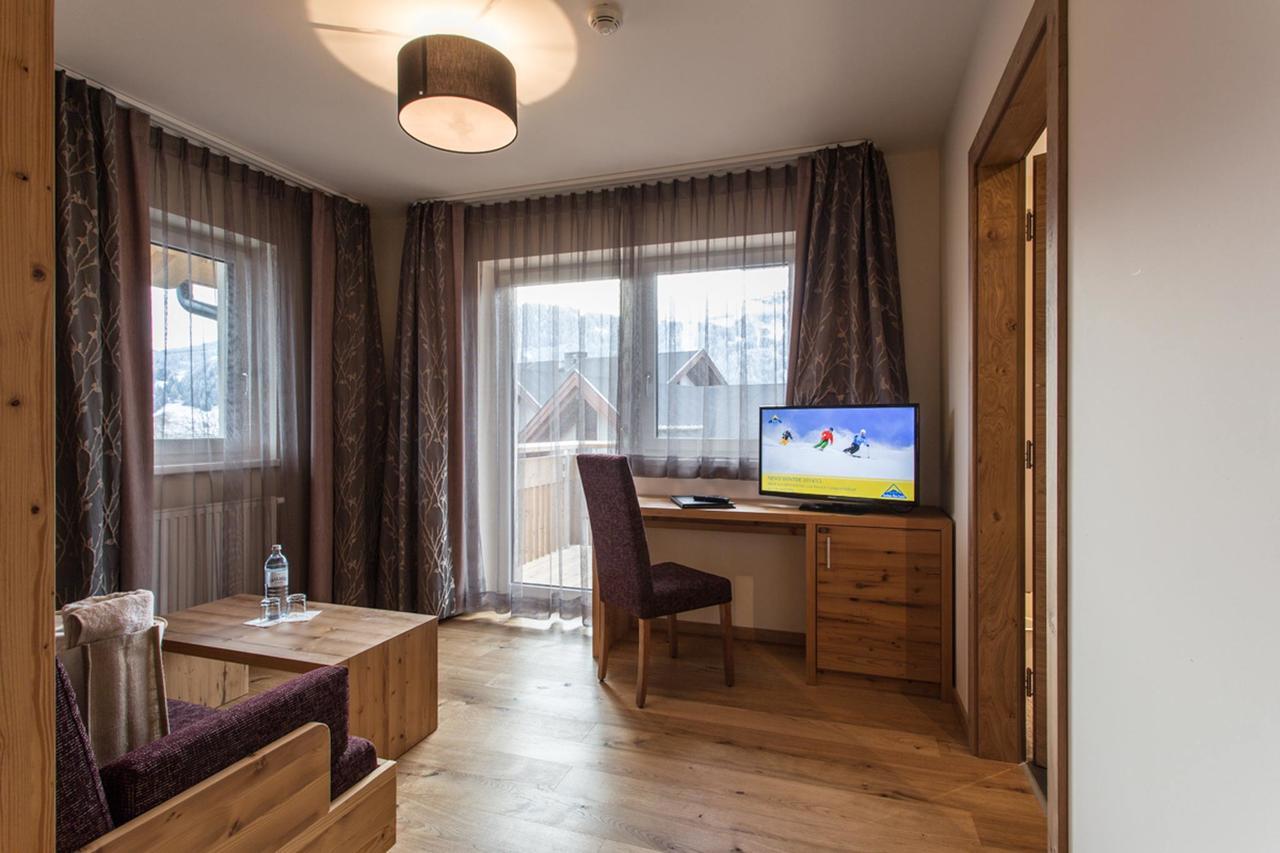 Hotel Bergblick 4 Sterne Superior Fiss Exterior photo