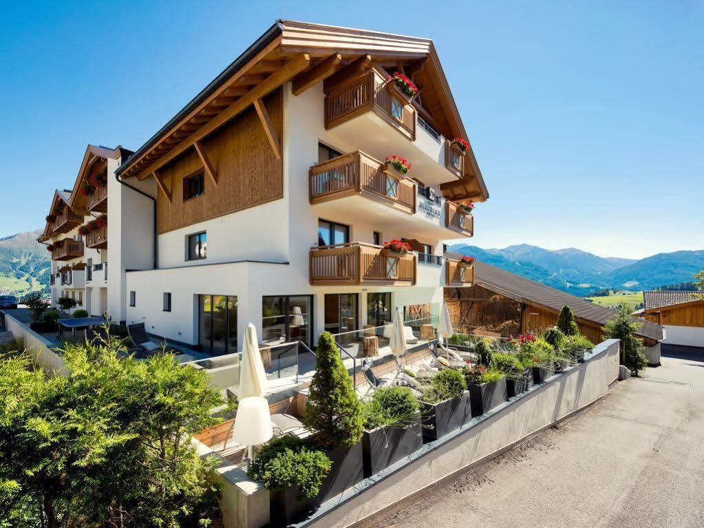 Hotel Bergblick 4 Sterne Superior Fiss Exterior photo